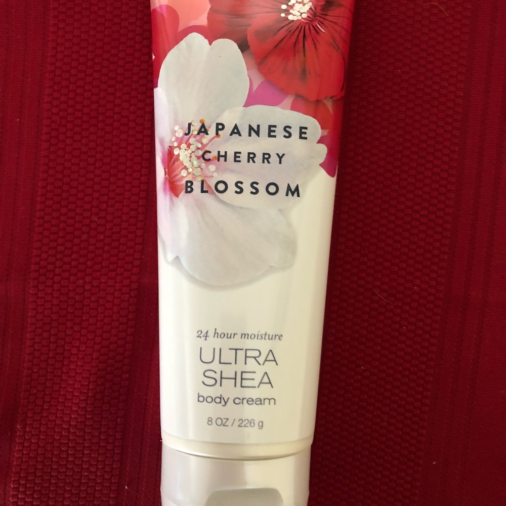 Bath & Body Works Japanese Cherry Blossom